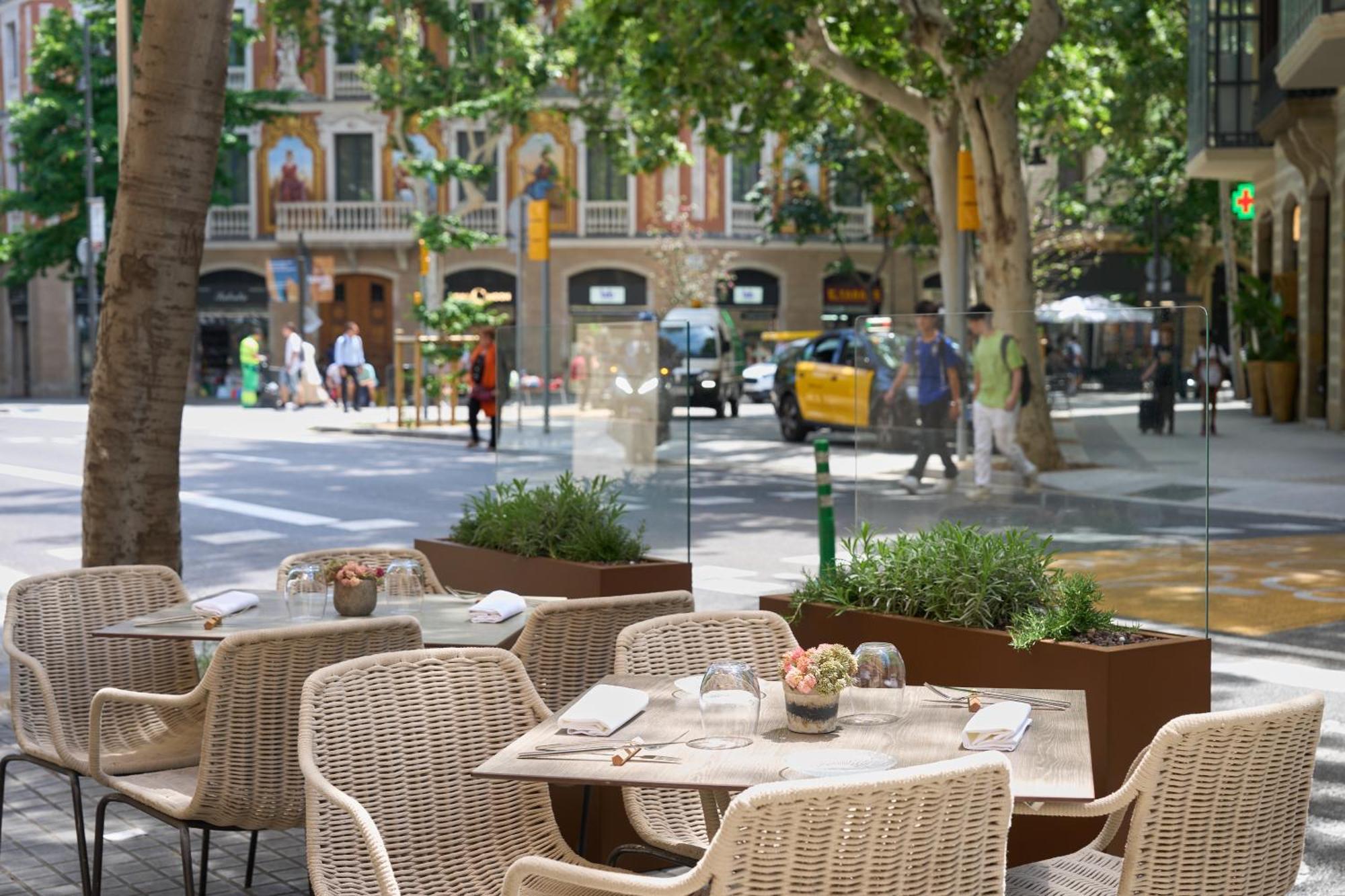 Hotel Catalonia Eixample 1864 Barcellona Esterno foto